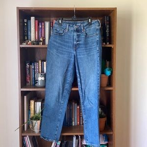 Old Navy Curvy Straight Jeans